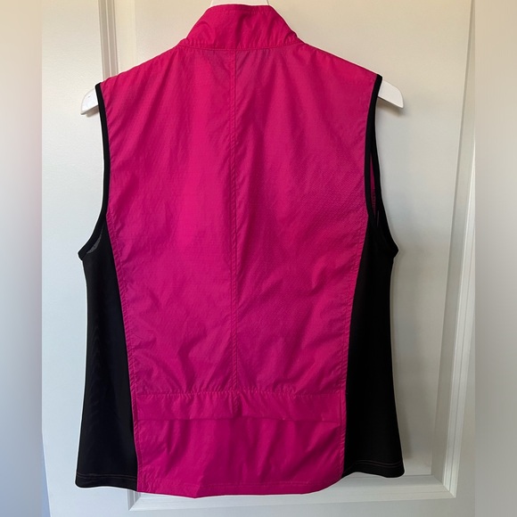 IllumiNITE Newport Reflective Running/Walking Vest, M - Picture 3 of 14